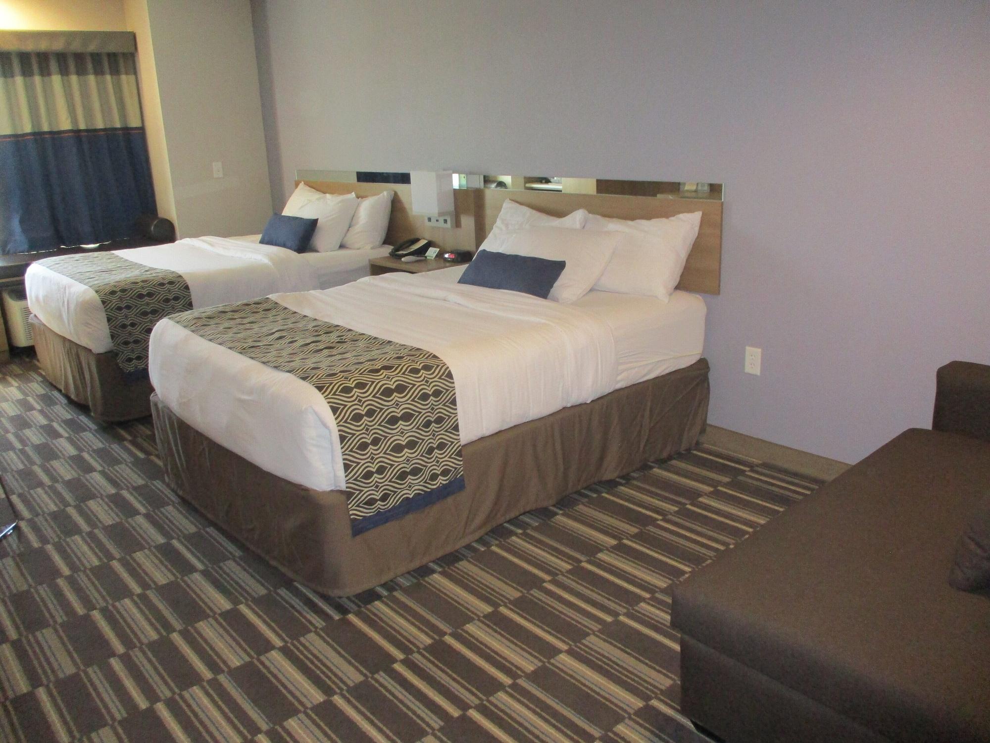 Microtel Inn & Suites By Wyndham Vernal/Naples Екстер'єр фото